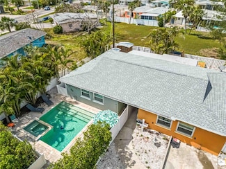 424 62nd St, Holmes Beach, FL 34217