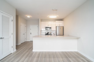16 Bennett St Unit 514, Jersey City, NJ 07304