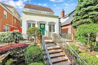 38 87th St, Brooklyn, NY 11209