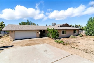 56620 Hidden Gold Dr, Yucca Valley, CA 92284