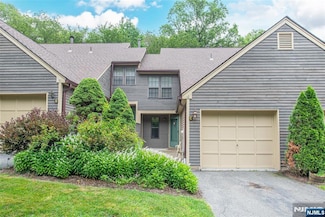 43 Lexington Ln Unit C, West Milford, NJ 07480