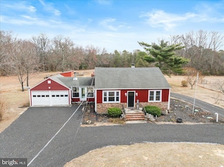 155 Main St, Newport, NJ 08345