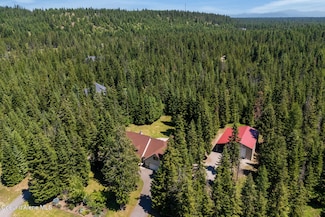 25400 N Lantern Hill Rd, Rathdrum, ID 83858