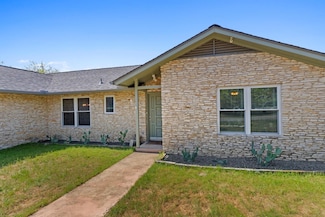 200 Oak Springs Dr, Dripping Springs, TX 78620