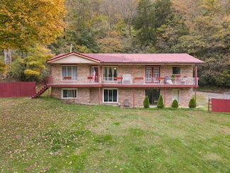 867 Oldfield Dr, Gainesboro, TN 38562