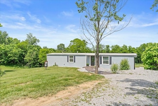 565 Wagner Rd, Felicity, OH 45120