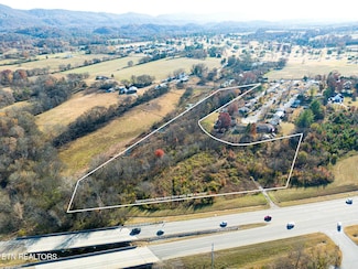 3614 E Lamar Alexander Pkwy, Maryville, TN 37804