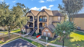 355 Lakepointe Dr Unit 102, Altamonte Springs, FL 32701
