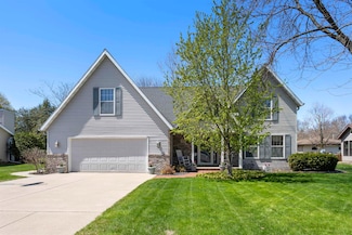 37 Pheasant Ct, Appleton, WI 54915
