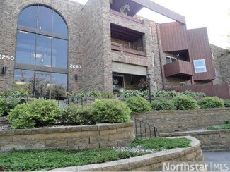 2240 Midland Grove Rd, Roseville, MN 55113