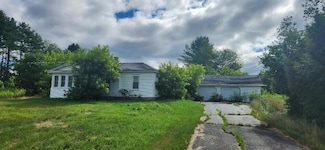 43 Highland Ave, Bradley, ME 04411