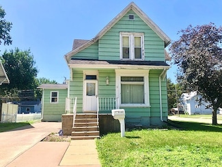 311 W 6th St, Sterling, IL 61081
