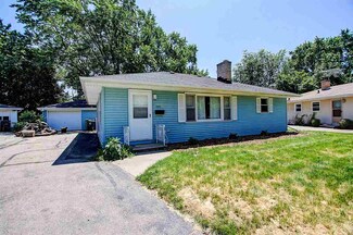 1953 Sachtjen St, Madison, WI 53704