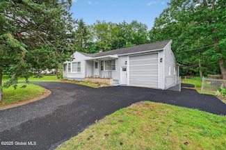 12 Haviland Ave, Glens Falls, NY 12801