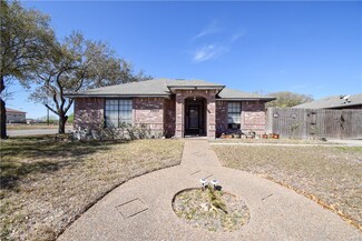 7037 Ridge Stone Dr, Corpus Christi, TX 78413
