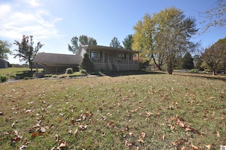 8671 Brewers Hwy, Benton, KY 42025