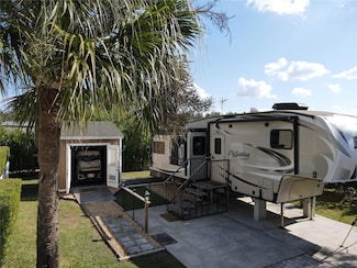 3175 NE 102nd Avenue Rd, Silver Springs, FL 34488