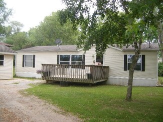 1130 N 4th St, Muscoda, WI 53573