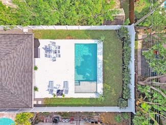 1280 NE 40th St, Oakland Park, FL 33334