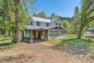 18435 E Evans Creek Rd, Rogue River, OR 97537