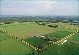 2776 270th Ave, Hopkinton, IA 52237