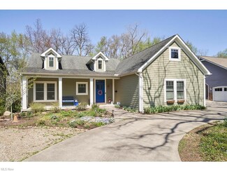 343 Hickory St, Akron, OH 44303