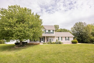 3249 Millbrook Dr, Belleville, IL 62221
