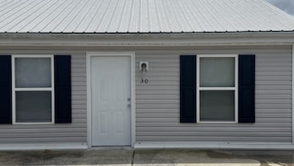715 Dylan Ln, Oak Grove, KY 42262