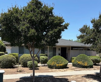 5325 N 4th St, Fresno, CA 93710
