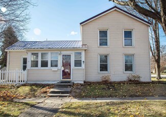 120 W Washington St, Shell Rock, IA 50670