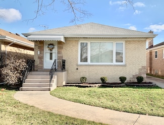4721 N Ozanam Ave, Norridge, IL 60706