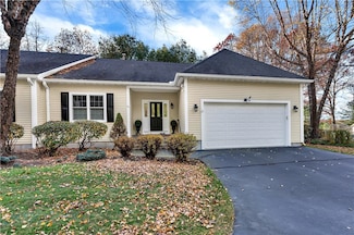 95 Crickett Cir, East Greenwich, RI 02818