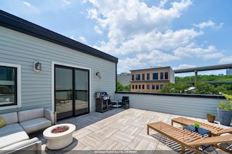 384 7th St Unit 5, Jersey City, NJ 07302