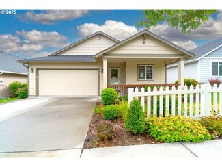 3708 SW 29th St, Redmond, OR 97756