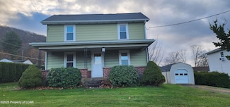 30 S Main St, Conyngham, PA 18219