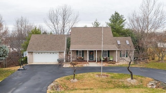 49 Hillandale Dr, Staunton, VA 24401