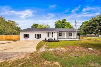 300 Rosalyn Way, Pensacola, FL 32505