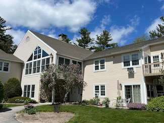 332 Parkside Rd Unit 12, New London, NH 03257