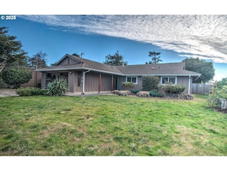 1620 26th St, Florence, OR 97439