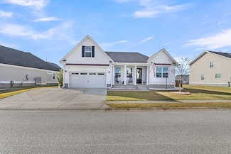 627 Black Pine Rd, Moncks Corner, SC 29461