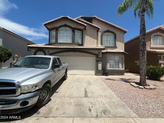 1027 N Sparrow Dr, Gilbert, AZ 85234