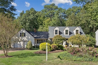 421 Whispering Pine Dr, Yorktown, VA 23692