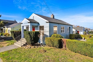 302 W Hawthorne St, Eureka, CA 95501