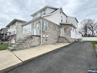 717 1st St, Lyndhurst, NJ 07071
