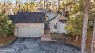 56 Deerwood Ln, Pinehurst, NC 28374