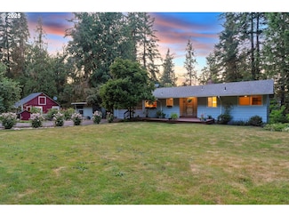 22305 NE Ilafern Ln, Dundee, OR 97115