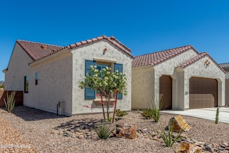 1936 N Star View Ln, Green Valley, AZ 85614
