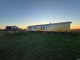 8686 S 1100 W, Kewanna, IN 46939