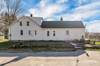 45 Effingham Rd, Ossipee, NH 03864