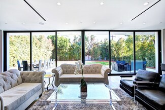 5526 Norwich Ave, Sherman Oaks, CA 91411